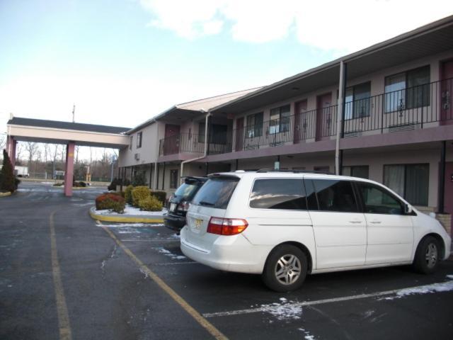 Express Inn - Wall Farmingdale ภายนอก รูปภาพ